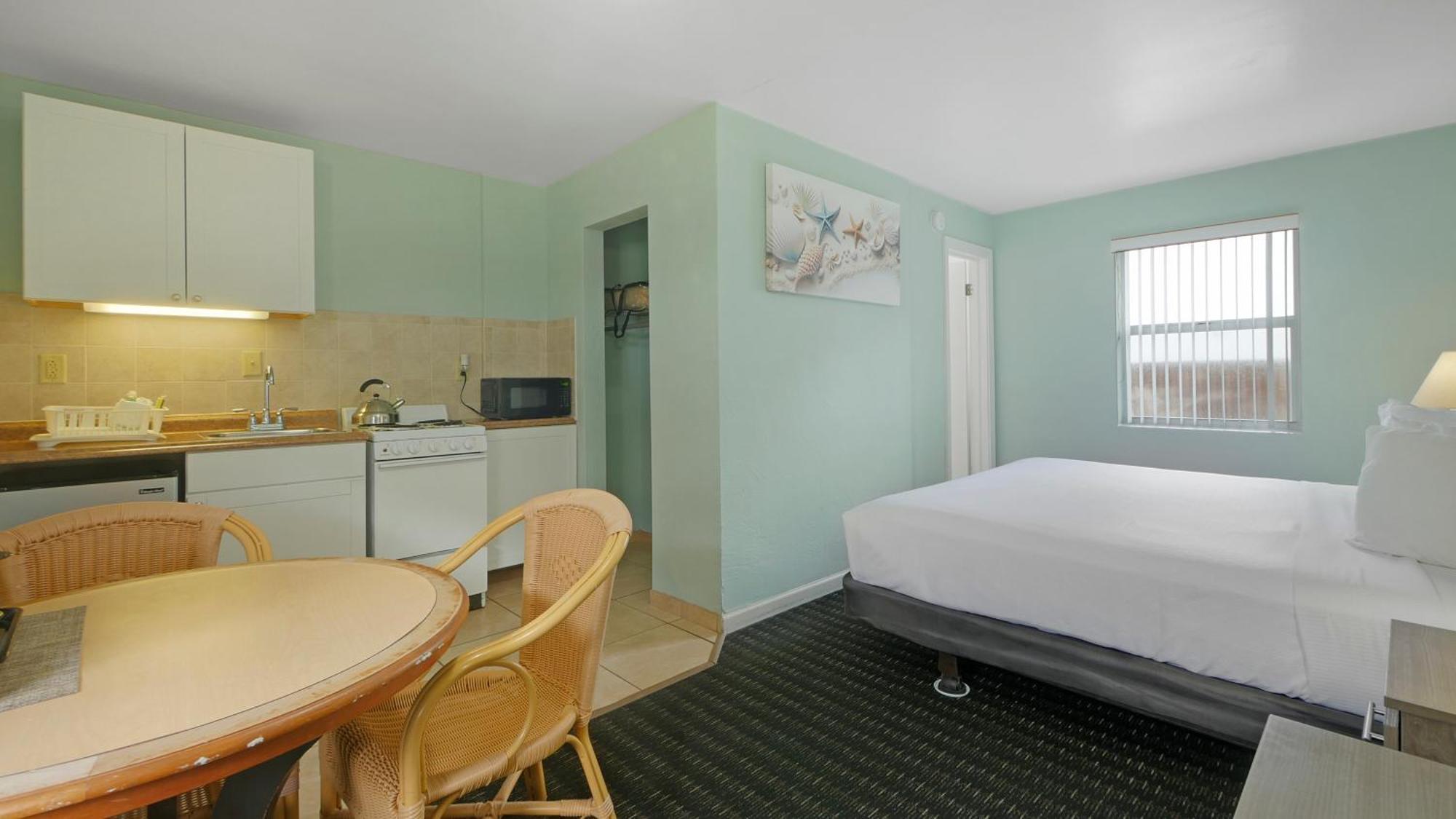 Ocean Court Beachfront Hotel Daytona Beach Eksteriør billede